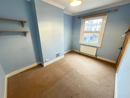 2 bedroom semi-detached house to rent - Photo 4