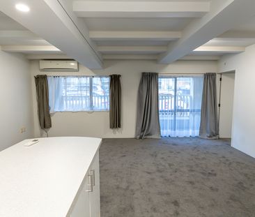 On-Campus Flat – Opposite Uni Library. Available for 2025 only! - Photo 4