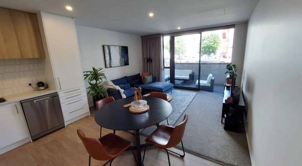 Fully Furnished Inner-City Living - Photo 1