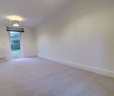 2 bedroom flat to rent, - Photo 2