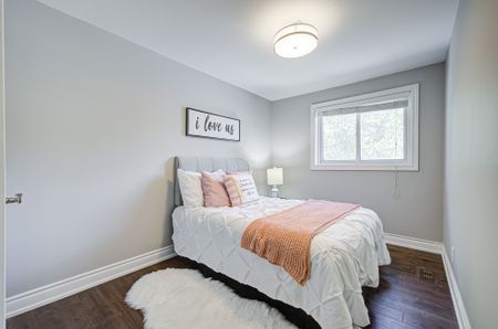 For Lease - 44 Davidson Road, Aurora, Ontario - Photo 4