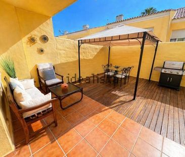 Alquiler de chalet pareado en Calle Sierra Morena, 30 - Photo 2