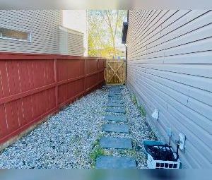 4 Bed 3.5 Bath Dbl Garage Family Home Large Yard! - Photo 4