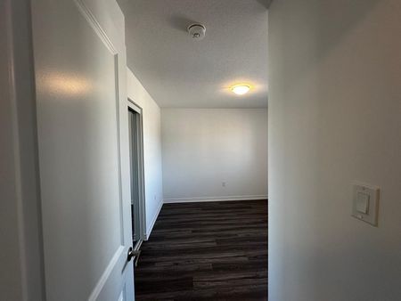 For Lease - 349 millstone Street, Kitchener, Ontario - Photo 5