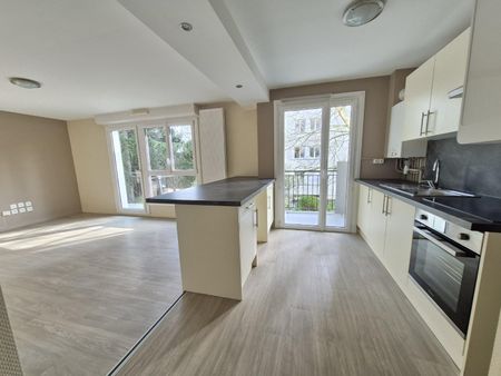 Location Appartement 46m² ARRAS 62000 - Photo 3