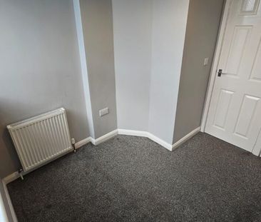 Brown Hill Avenue, Leeds, LS9 6DY - Photo 2