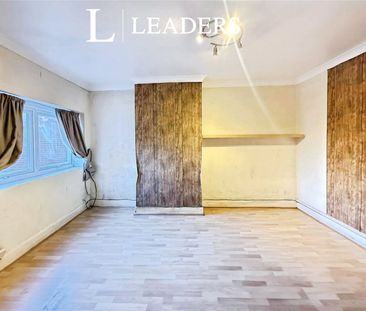 2 bedroom apartment to rent Wimborne Road, Moordown, Bournemouth, BH9 - Photo 2