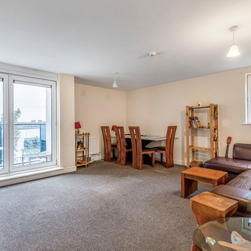 Sark Tower, Plumstead, SE28 - Photo 1