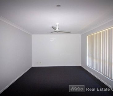 Modern Family Home - Photo 6