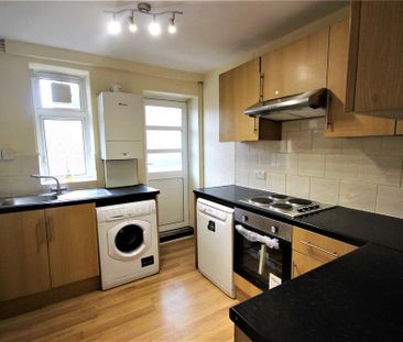 3 bedroom apartment to rent - Photo 2