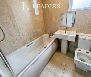 3 bedroom house to rent Swannington Road, Leicester, Leicestershire... - Photo 2