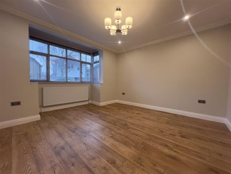 3 bedroom house - semi-detached - Photo 5