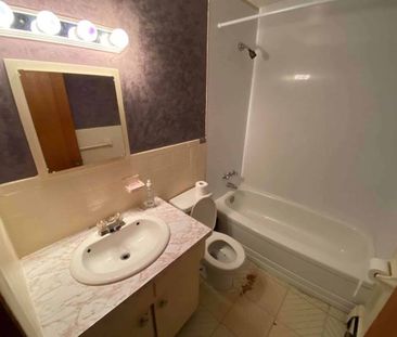 26 Pembroke St , Unit 2, Kingston, ON - Photo 6