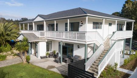 Fully Furnished Unit - Close to beach - Photo 3