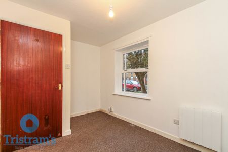 2 bed Flat for Rent - Photo 3