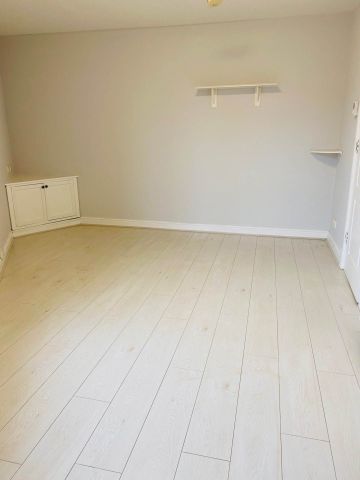 Price £675 pcm - Available Now - Unfurnished - Photo 2