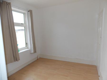 2 bedroom house to rent - Photo 3