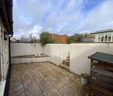 3 bedroom terraced house to rent - Photo 6