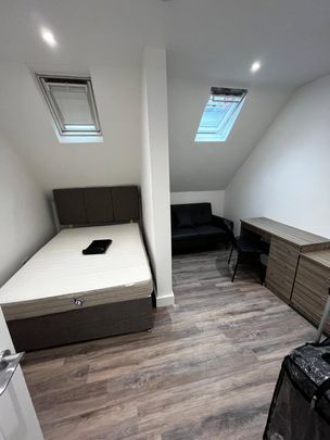 Student Properties to Let - Photo 1