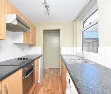 York - Kensington St, YO23 - Photo 6