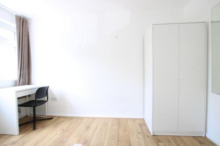4 bedroom house share to rent - Photo 4