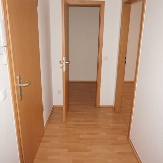 Willkommen in Pirna - Helle 2-Zimmerwohnung mitten im Zentrum zu vermieten - Photo 1