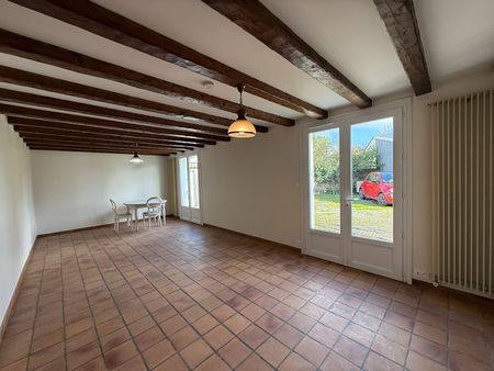 Location Appartement 3 pièces 96m² - Photo 2