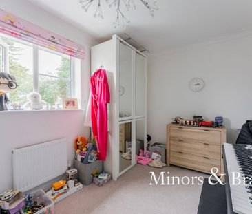 3 bedroom semi-detached house to rent - Photo 4