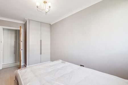 2 bedroom flat in 23 Southwick Street - Photo 5