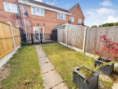 2 bedroom terraced house to rent - Photo 5