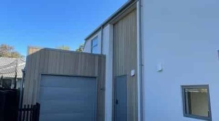 Modern Living - Photo 5