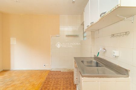 Kitnet com 1 quarto e 24m² para alugar em Azenha, Porto Alegre. - Foto 2