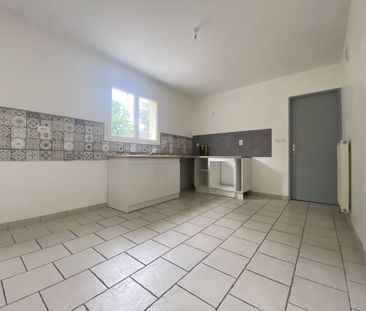 Location Maison 5 pièces 90m² SAUMUR 49400 - Photo 2