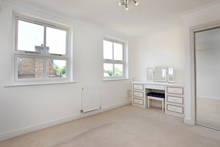 4 bedroom terraced house to rent - Photo 3