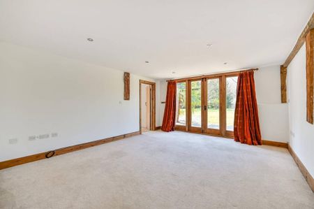 6 bedroom barn conversion to rent - Photo 3