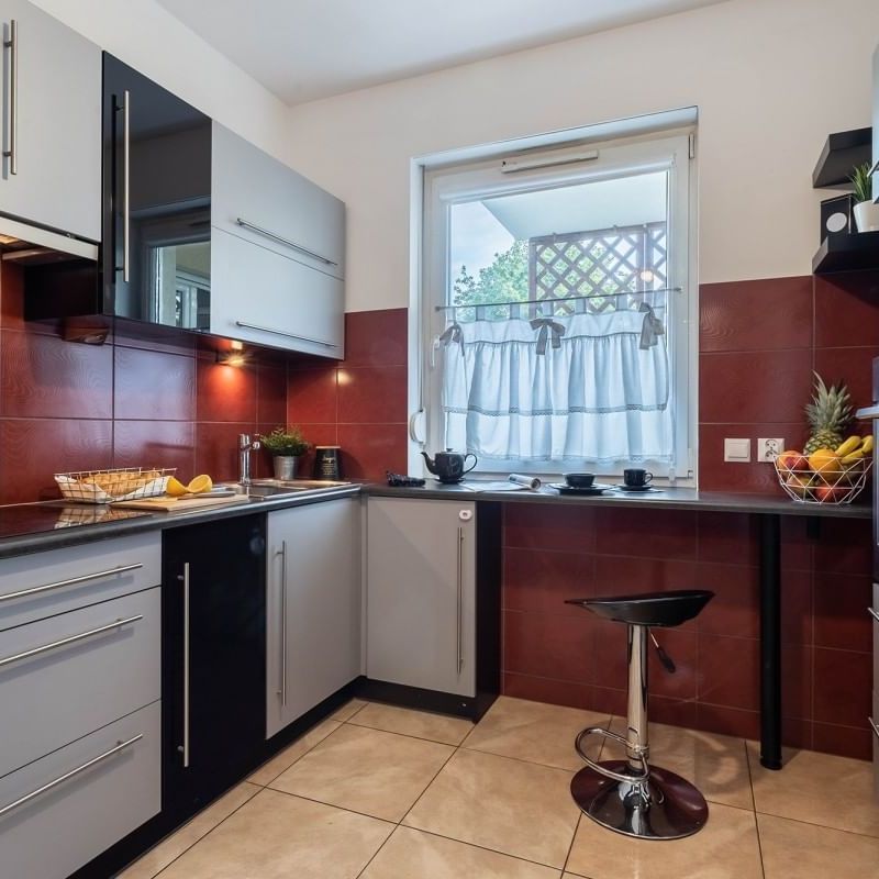 Na wynajem duże 2-pokojowe mieszkanie blisko Parku 51 m² - Photo 1