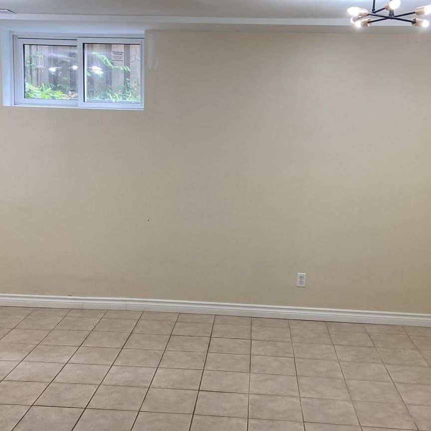 For Lease - 276 Vansickle Road, St. Catharines, Ontario - Photo 1