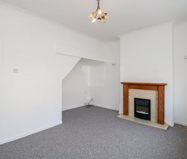 Dalefield Avenue, Normanton - Photo 2