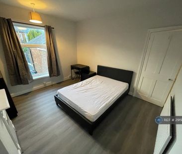 3 bedroom terraced house to rent - Photo 6