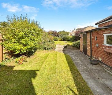 3 bedroom semi-detached house to rent - Photo 4