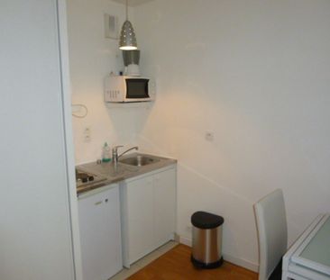 Location Appartement 1 pièce 22m² ISSY LES MOULINEAUX 92130 - Photo 4