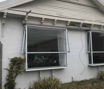 3 bedroom family home with expansive grounds - Photo 1