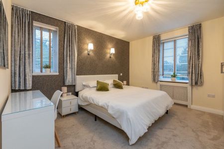 3 Bedroom Flat To Let - Photo 5