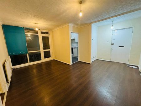 2 bedroom flat to rent - Photo 3