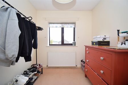 Fernleigh Court, Wakefield - Photo 2