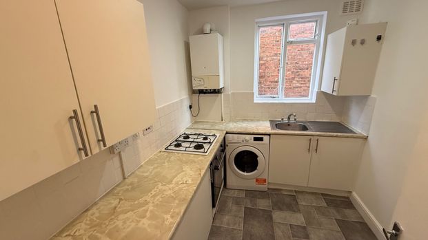 Harlesden Gardens, Harlesden, NW10 4EX, London - Photo 1