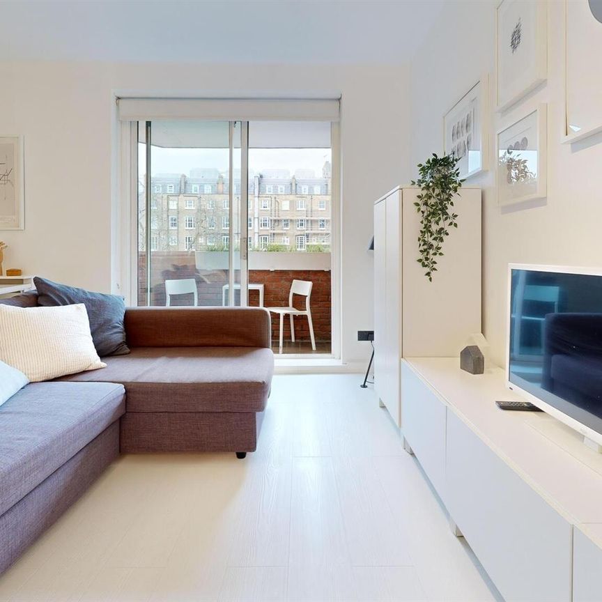 studio property to let - Photo 1