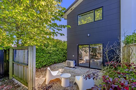 10/277 Armagh Street - Photo 2