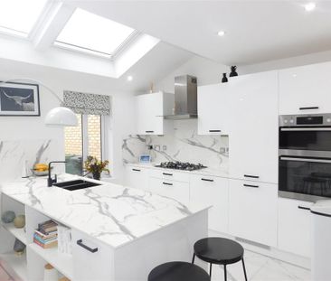 3 bedroom detached house to rent - Photo 6