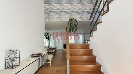 4 bedroom luxury House for rent in Almada, Portugal - Photo 3